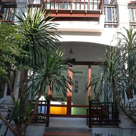 Vijit Nakorn Hotel Sisaket Exterior photo